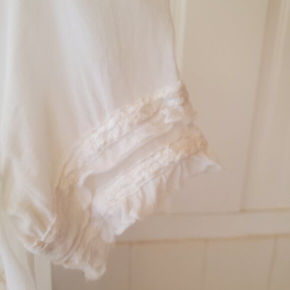 Alloy Brand Cream Sheer top size M - Picture 3 of 6